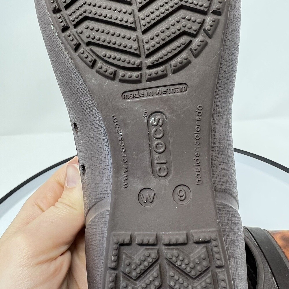 CROCS Brown Tortoise Shell Cap Toe Flats Slip On Shoes 15507 Women's Size 9 - Picture 6 of 7
